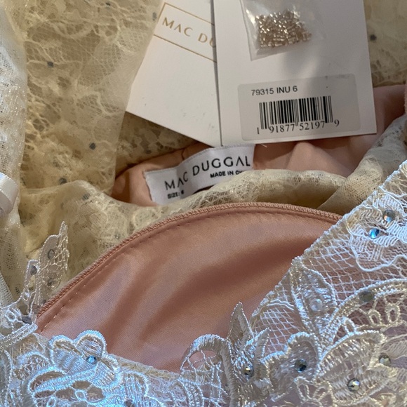 MAC DUGGAL
Lace One Shoulder Train Gown - Picture 16 of 17